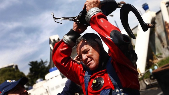 Julio Cu Camara prepares for another dive
