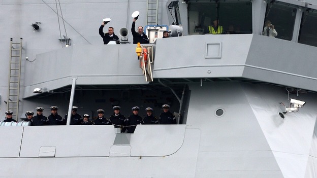 HMS Duncan crew