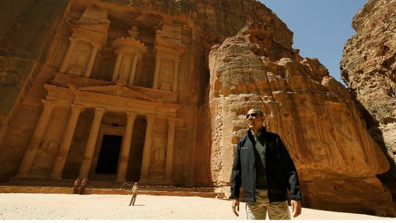 President Obama stops to look at the Treasury in Petra 
