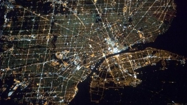 The picture shows Detroit and Windsor, where Michigan meets Ontario.