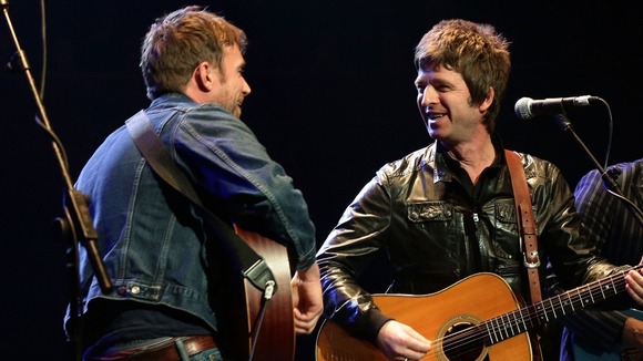 The pair performed Blur's hit Tender, with guitarist Graham Coxon and Paul Weller on drums.