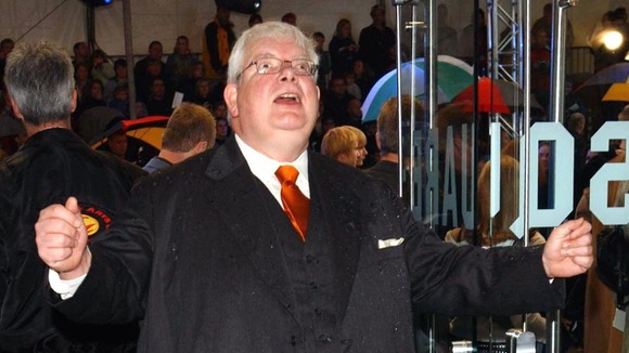 Richard Griffiths at the premiere of Harry Potter and the Chamber of Secrets