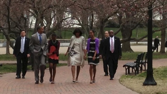The Obama family walk to the Easter service at St John's Church 