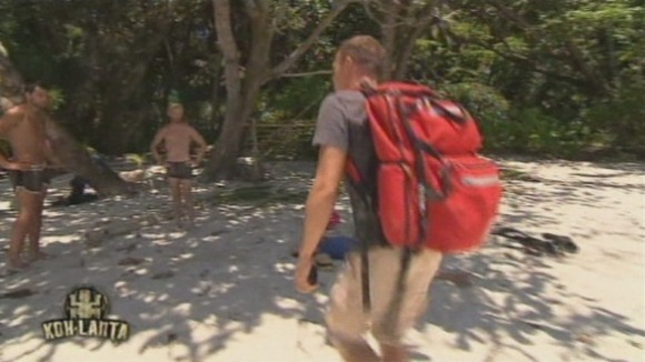 Dr Costa in action on the reality TV show Koh Lanta