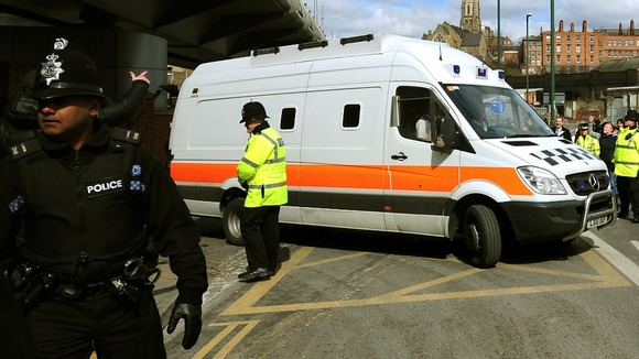 Van believed to be transporting Mick Philpott leaves Nottingham Crown Court