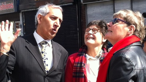 Cllr Hardyal Dhindsa from Derby City Council with Chloe and Deirdre Mason.