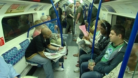 There were a total of 1, 725, 620 lost passenger hours in 2012/13
