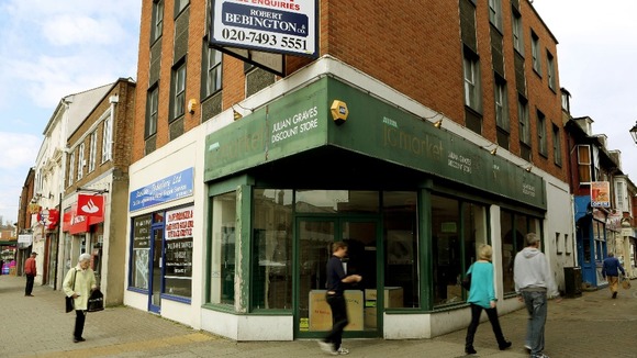 A Conservative minister believes shop owners must do more if they are to win back customers lost to the internet.