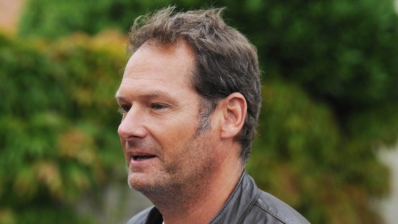 Former child star Mark Lester has vowed to prove he is the real father of Michael Jackson's three children.