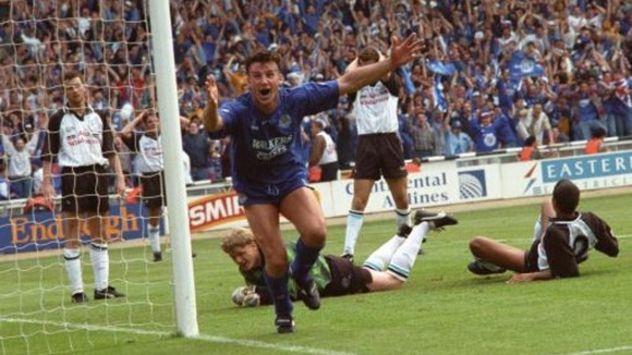 Leicester City's Steve Walsh celebrates scoring his second goal in the Play-off Final