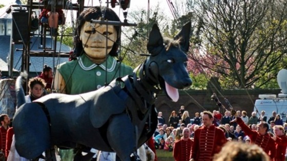 Puppets Little Girl Giant and her dog Xolo 