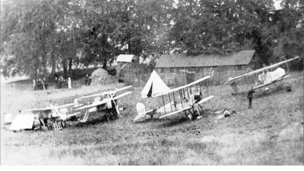 3 Squadron aircraft landing