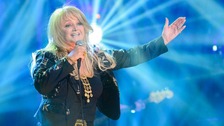 Bonnie Tyler in last Eurovision rehearsal before final
