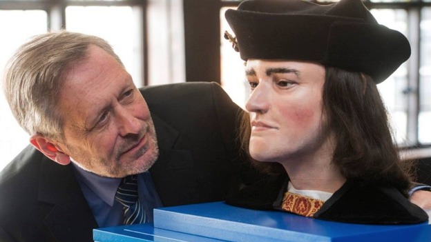 Sir Peter Soulsby gets acquainted with Richard III