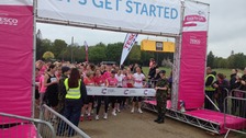 Thousands turn out for Race for Life 2013