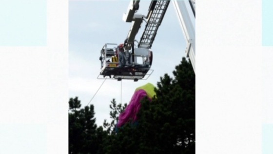 Parachute rescue 