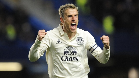 phil neville everton manchester united gary neville