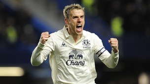 phil neville everton manchester united gary neville