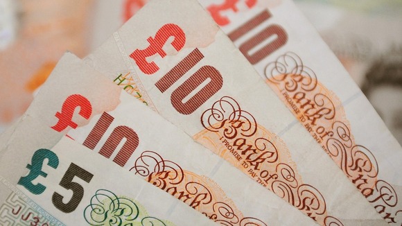 The NUS has called on universities to ban payday lenders from advertising on campuses.