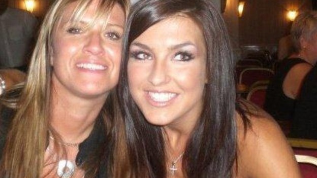 laire Squires (right) with her friend Victoria Hauser.