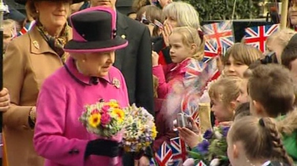 The Queen greeting children in Leicester