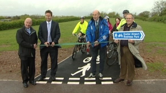 cutting the ribbon on the cycle path