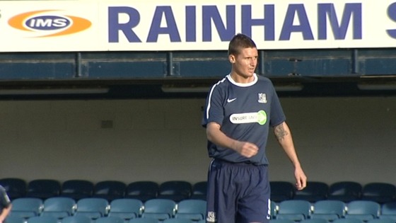 Barry Corr has agreed to extend his stay at Roots Hall
