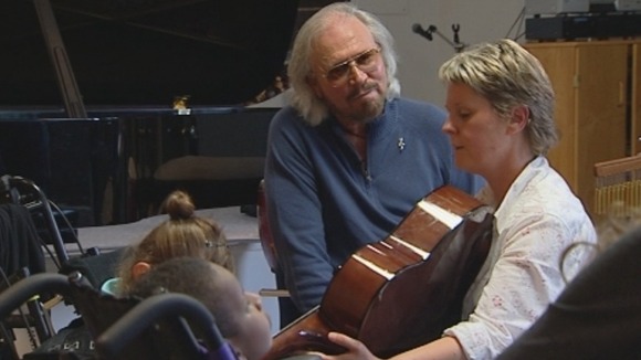 Barry Gibb supporting charity Nordoff Robbins