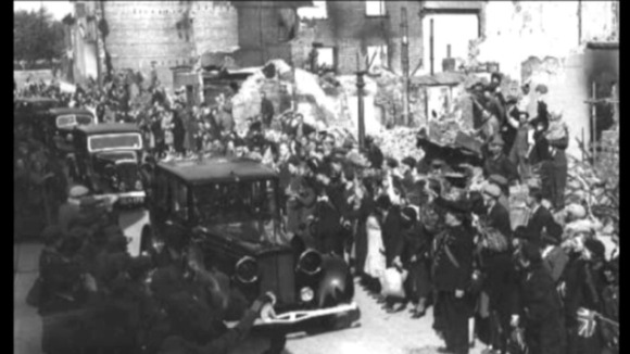 Royal visit to Exeter 1942 b/w