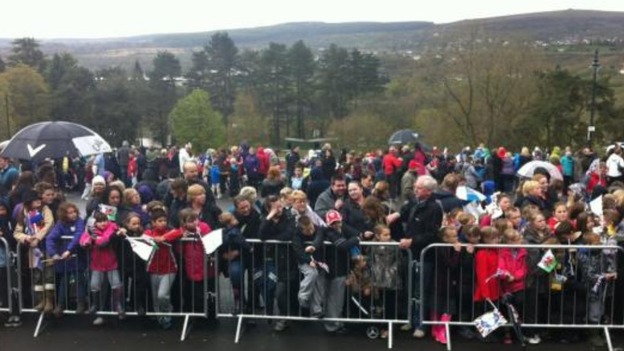 Crowds in Merthyr waiting to see the Queen
