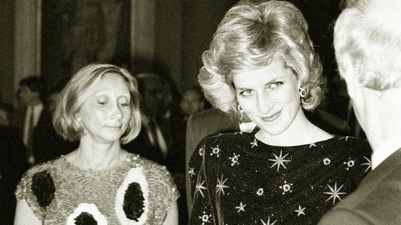 Princess Diana in a Jacques Azagury number at a banquet given by the Mayor of Florence
