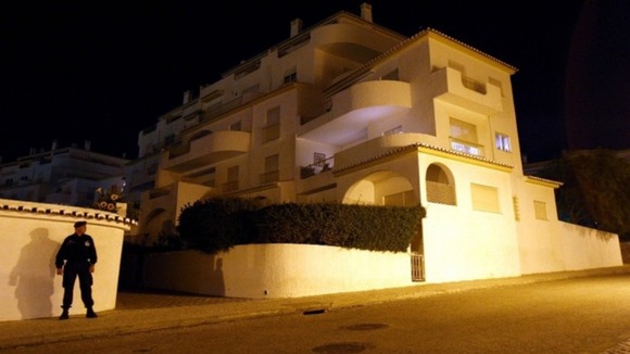 That photo of a haunted-looking Kate McCann on Day One of the Trial - by Royal Photographer John Stillwell Article_b3a18701a6514e63_1372941383_9j-4aaqsk