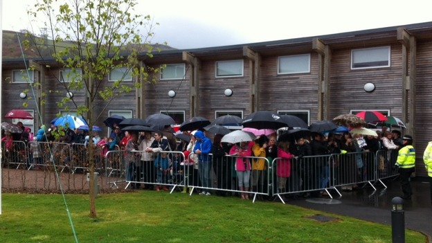 Crowds waiting for the Queen in Aberfan