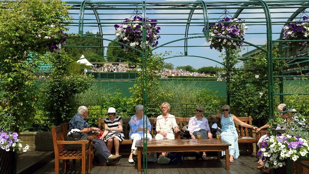 Enjoying the sun in SW19.