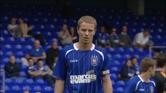 Ipswich Town midfielder Grant Leadbitter