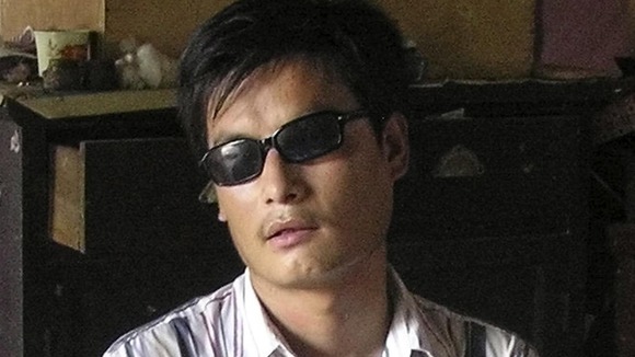Activist Chen Guangcheng has escaped house arrest in China