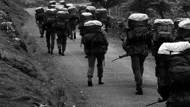 SAS recruits taking part in an endurance march in the Brecon Beacons in 1981
