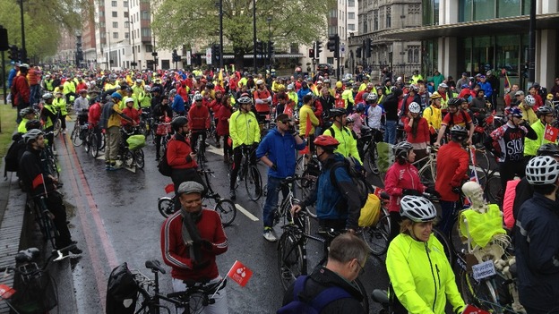 Cyclists in Park Lane
