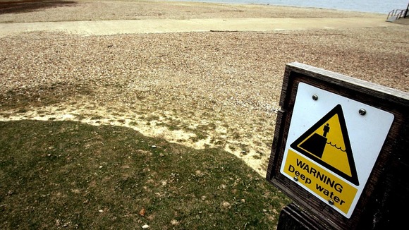 A warning sign on the bank of Bewl reservoir, Kent.