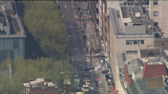 Siege in Tottenham Court Road in London 