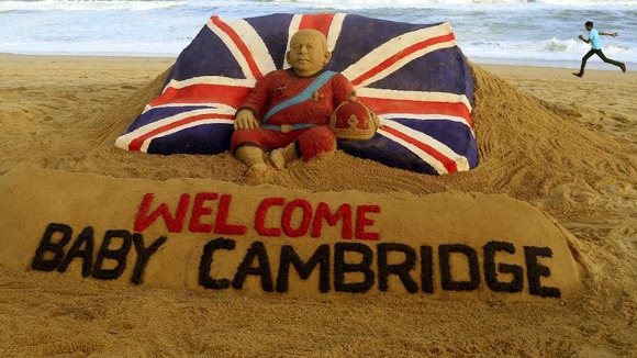 A sand sculpture to mark the birth of Britain's royal baby, on a beach in the eastern Indian state of Odisha.