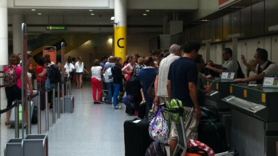 Queues at airport