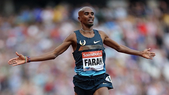 Great Britain's Mo Farah celebrates winning the men's 3000 metres during day two of the London Diamond League meeting.