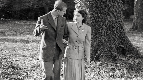 Princess Elizabeth and The Duke of Edinburgh walking in the grounds of Broadlands on their honeymoon
