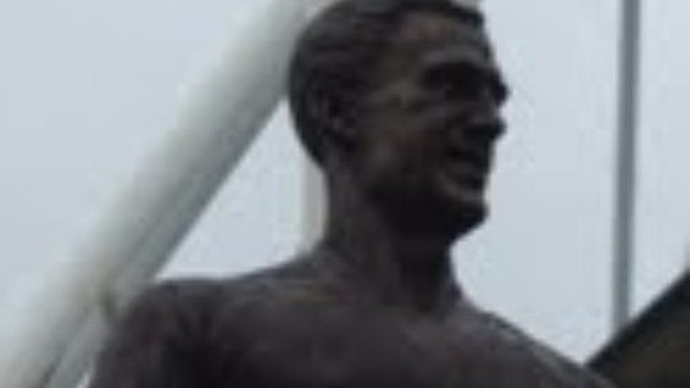 Nat Lofthouse statue