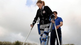Claire Lomas is the first to walk the London marathon course in a bionic suit. She will not receive a medal when she finishes.