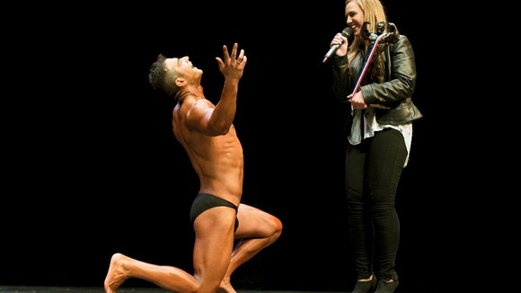Jose Robelo dropped to one knee and proposed to excited girlfriend Rosana Nobrega.