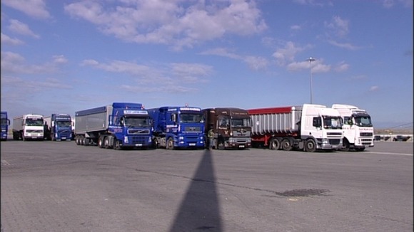 A thousand truck loads of barley are being loaded for Libya