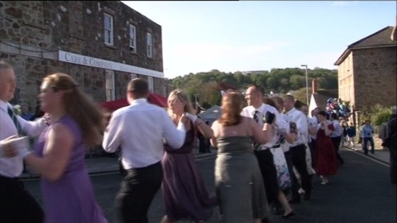 Flora Day dancing