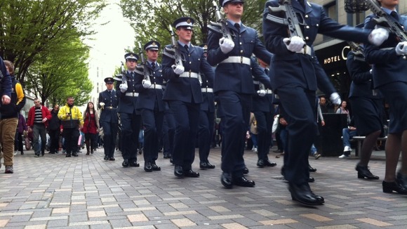 Soldiers given Freedom of Nottingham march through city centre